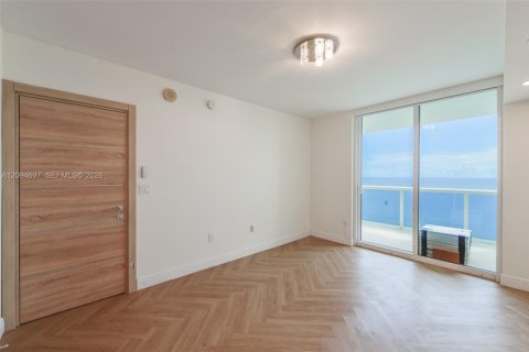 Copropriété à louer à Hallandale Beach, Floride: 3 chambres, 171.03 m2 № 2385203 - photo 20