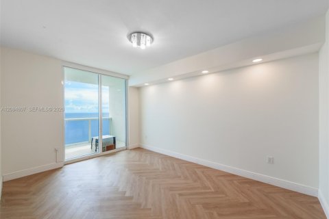 Copropriété à louer à Hallandale Beach, Floride: 3 chambres, 171.03 m2 № 2385203 - photo 17