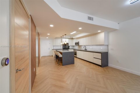 Copropriété à louer à Hallandale Beach, Floride: 3 chambres, 171.03 m2 № 2385203 - photo 5