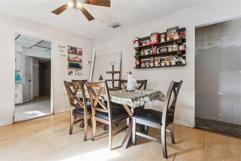 Casa en venta en Astor, Florida, 4 dormitorios, 161.09 m2 № 2384092 - foto 17