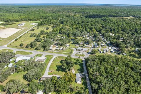 Casa en venta en Astor, Florida, 4 dormitorios, 161.09 m2 № 2384092 - foto 24