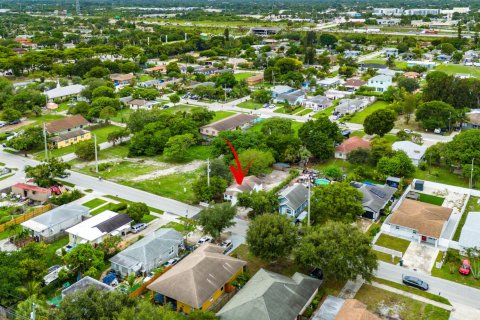Villa ou maison à vendre à Delray Beach, Floride: 2 chambres, 69.49 m2 № 2250337 - photo 25