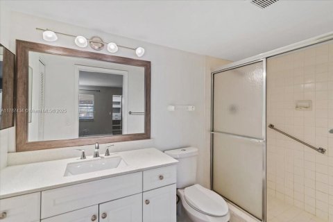 Condominio en venta en Pembroke Pines, Florida, 2 dormitorios, 86.68 m2 № 1704171 - foto 24