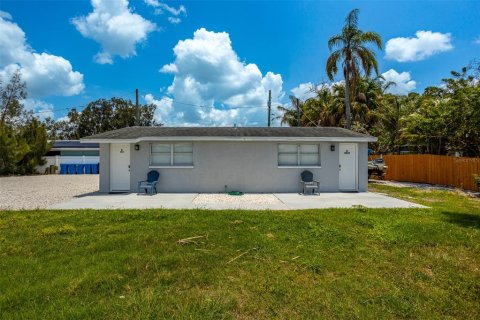Commercial property in Tampa, Florida 198.44 sq.m. № 1723757 - photo 6