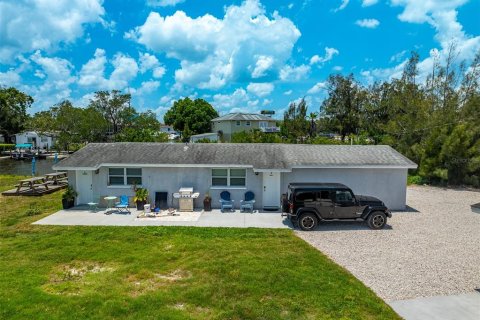 Commercial property in Tampa, Florida 198.44 sq.m. № 1723757 - photo 24