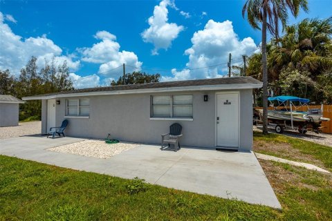Commercial property in Tampa, Florida 198.44 sq.m. № 1723757 - photo 8