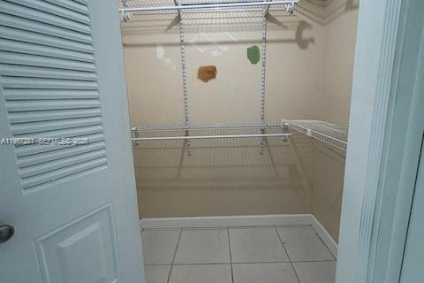 Apartamento en alquiler en Miami, Florida, 2 dormitorios, 97.08 m2 № 2018024 - foto 7