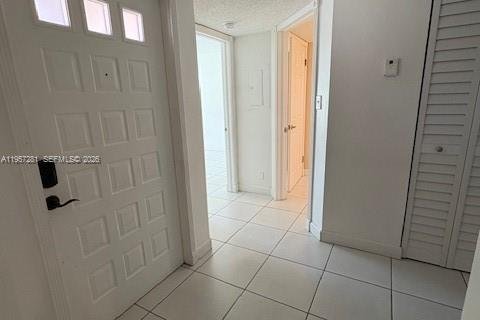 Apartamento en alquiler en Miami, Florida, 2 dormitorios, 97.08 m2 № 2018024 - foto 3