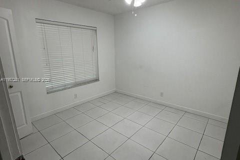 Apartamento en alquiler en Miami, Florida, 2 dormitorios, 97.08 m2 № 2018024 - foto 12