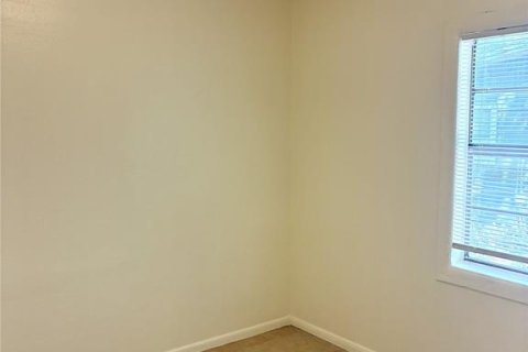 Villa ou maison à louer à Tampa, Floride: 3 chambres, 69.49 m2 № 2329519 - photo 5