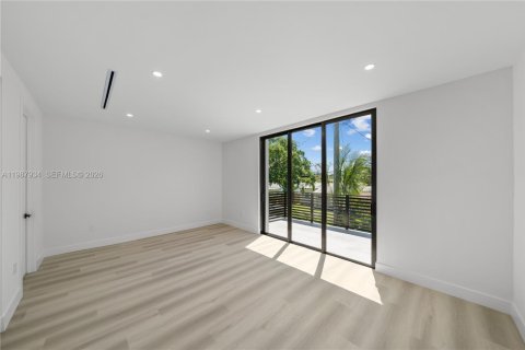 Купить виллу или дом в Майами, Флорида 5 спален, 283.91м2, № 2072024 - фото 23