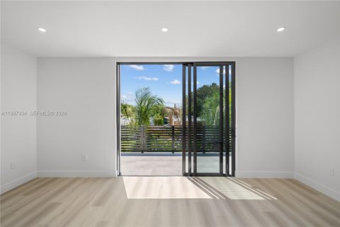 Купить виллу или дом в Майами, Флорида 5 спален, 283.91м2, № 2072024 - фото 26