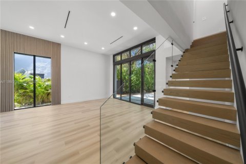Купить виллу или дом в Майами, Флорида 5 спален, 283.91м2, № 2072024 - фото 22