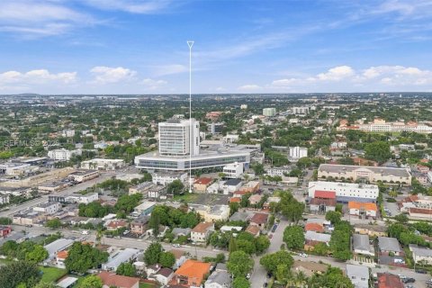 Commercial property in Miami, Florida № 2392978 - photo 4