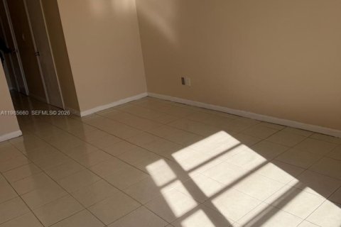 Купить кондоминиум в Майами, Флорида 2 спальни, 111.76м2, № 2049044 - фото 8