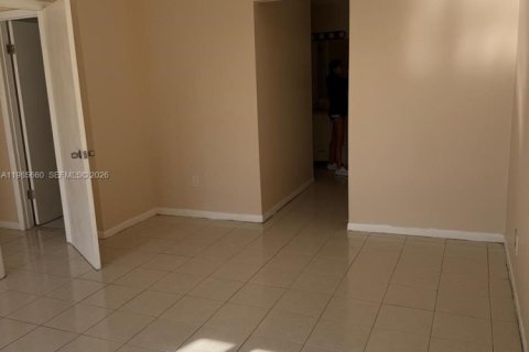 Купить кондоминиум в Майами, Флорида 2 спальни, 111.76м2, № 2049044 - фото 9