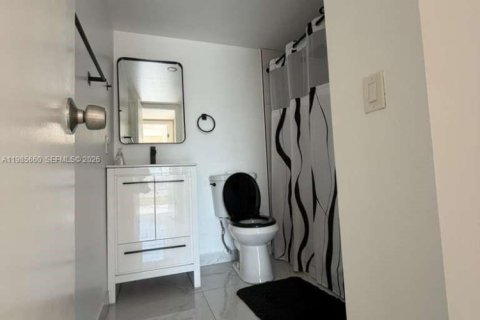 Купить кондоминиум в Майами, Флорида 2 спальни, 111.76м2, № 2049044 - фото 12