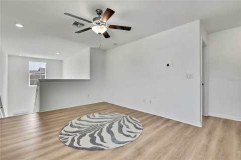 Casa en venta en Wesley Chapel, Florida, 5 dormitorios, 221.94 m2 № 1787487 - foto 28