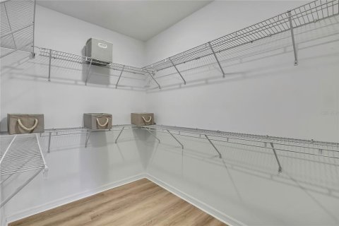 Casa en venta en Wesley Chapel, Florida, 5 dormitorios, 221.94 m2 № 1787487 - foto 22