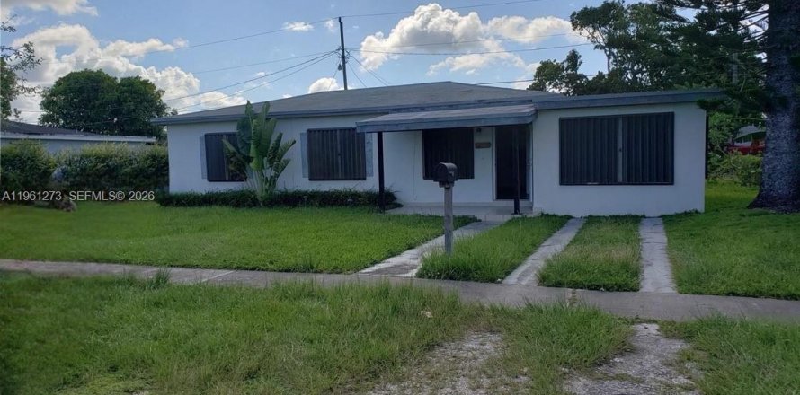 Casa en Miami, Florida 4 dormitorios, 118.45 m2 № 2025828