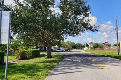 Casa en venta en Miami, Florida, 4 dormitorios, 118.45 m2 № 2025828 - foto 6