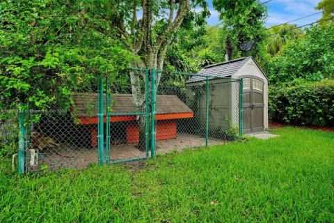 Villa ou maison à louer à Miami, Floride: 3 chambres, 157.75 m2 № 1816342 - photo 26