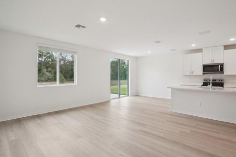 Casa en venta en Brooksville, Florida, 4 dormitorios, 149.29 m2 № 2258822 - foto 3