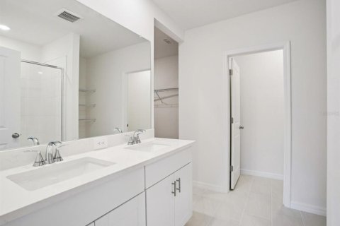 Casa en venta en Brooksville, Florida, 4 dormitorios, 149.29 m2 № 2258822 - foto 13