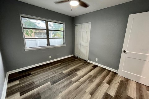 Casa en alquiler en Saint Petersburg, Florida, 4 dormitorios, 145.86 m2 № 1853790 - foto 16