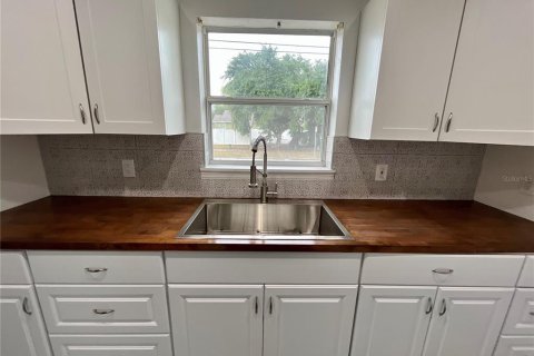 Casa en alquiler en Saint Petersburg, Florida, 4 dormitorios, 145.86 m2 № 1853790 - foto 11