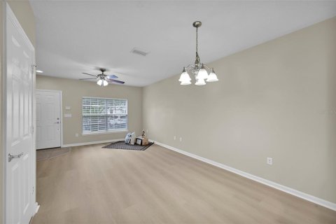 Townhouse in Jacksonville, Florida 2 bedrooms, 115.94 sq.m. № 2386372 - photo 10