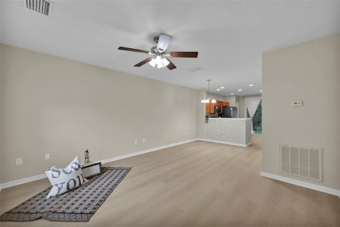 Townhouse in Jacksonville, Florida 2 bedrooms, 115.94 sq.m. № 2386372 - photo 5