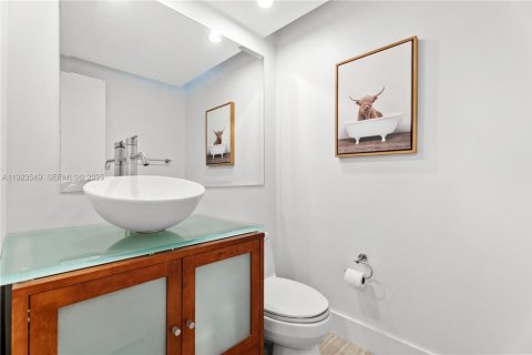 Touwnhouse à vendre à Hollywood, Floride: 3 chambres, 170.01 m2 № 2035231 - photo 15