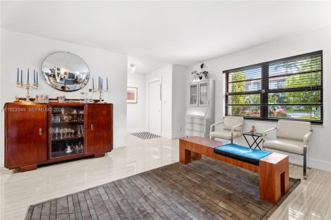 Touwnhouse à vendre à Hollywood, Floride: 3 chambres, 170.01 m2 № 2035231 - photo 13