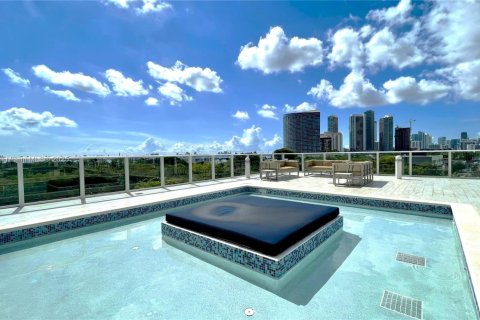 Condo in Miami, Florida, 1 bedroom  № 1960114 - photo 22