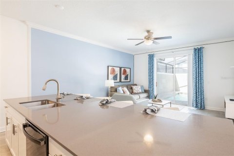 Adosado en venta en Kissimmee, Florida, 4 dormitorios, 177.81 m2 № 1902147 - foto 7
