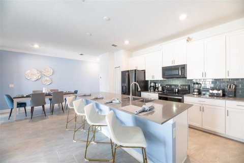 Adosado en venta en Kissimmee, Florida, 4 dormitorios, 177.81 m2 № 1902147 - foto 8
