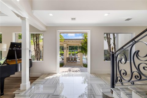 Villa ou maison à vendre à Coral Gables, Floride: 5 chambres, 535.58 m2 № 2424995 - photo 7