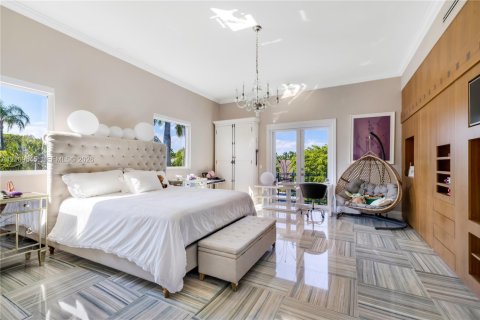 Villa ou maison à vendre à Coral Gables, Floride: 5 chambres, 535.58 m2 № 2424995 - photo 28