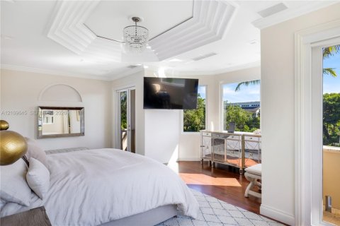 Villa ou maison à vendre à Coral Gables, Floride: 5 chambres, 535.58 m2 № 2424995 - photo 25