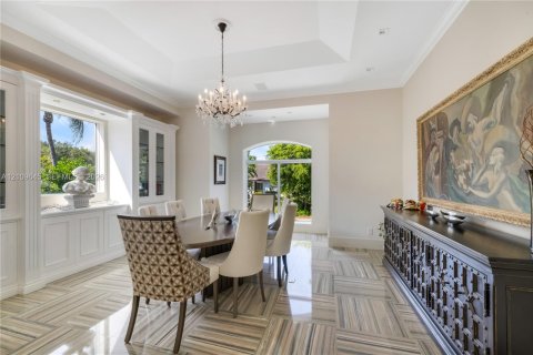Villa ou maison à vendre à Coral Gables, Floride: 5 chambres, 535.58 m2 № 2424995 - photo 15