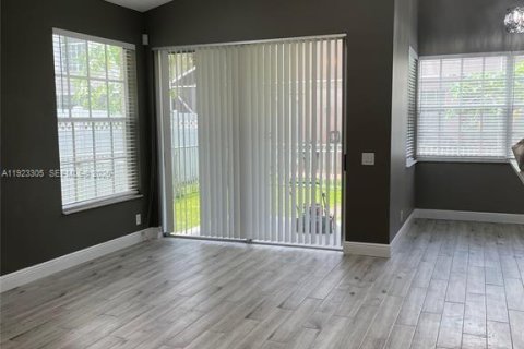 Casa en venta en Coral Springs, Florida, 3 dormitorios, 175.03 m2 № 1982058 - foto 7