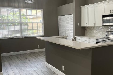 Casa en venta en Coral Springs, Florida, 3 dormitorios, 175.03 m2 № 1982058 - foto 8