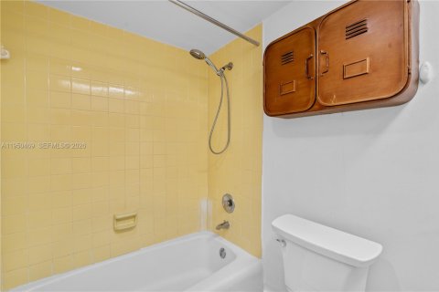 Снять в аренду кондоминиум в Санни-Айлс-Бич, Флорида 55.28м2, № 2005931 - фото 15