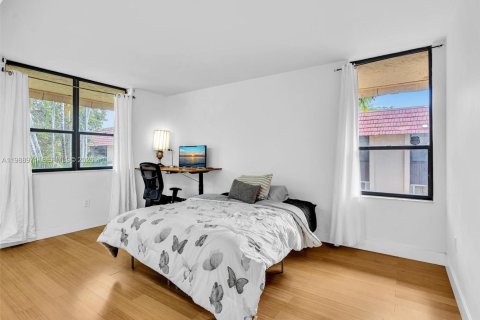 Copropriété à louer à Miami, Floride: 2 chambres, 130.06 m2 № 2050972 - photo 4