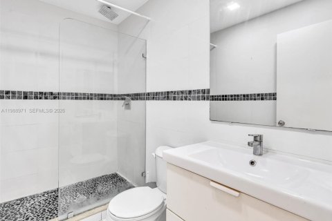 Copropriété à louer à Miami, Floride: 2 chambres, 130.06 m2 № 2050972 - photo 17