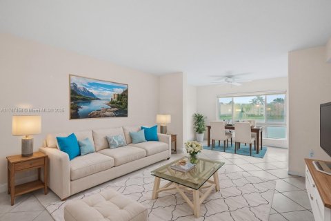 Condominio en venta en Boynton Beach, Florida, 3 dormitorios, 139.35 m2 № 1645701 - foto 2