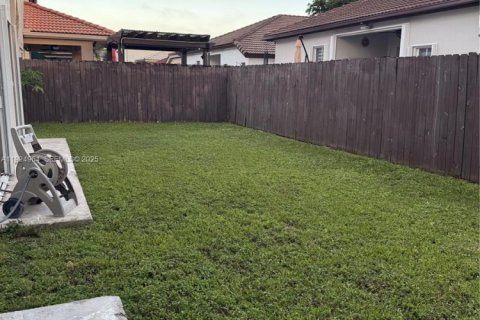 Снять в аренду виллу или дом в Майами, Флорида 4 спальни, 181.16м2, № 1983144 - фото 25