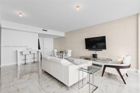 Condominio en venta en Miami, Florida, 2 dormitorios, 107.95 m2 № 1863303 - foto 10