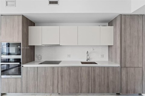 Condominio en venta en Miami, Florida, 2 dormitorios, 107.95 m2 № 1863303 - foto 6